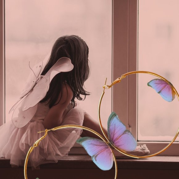 🆕 🦋Butterfly Hoop Earrings - Picture 14 of 15